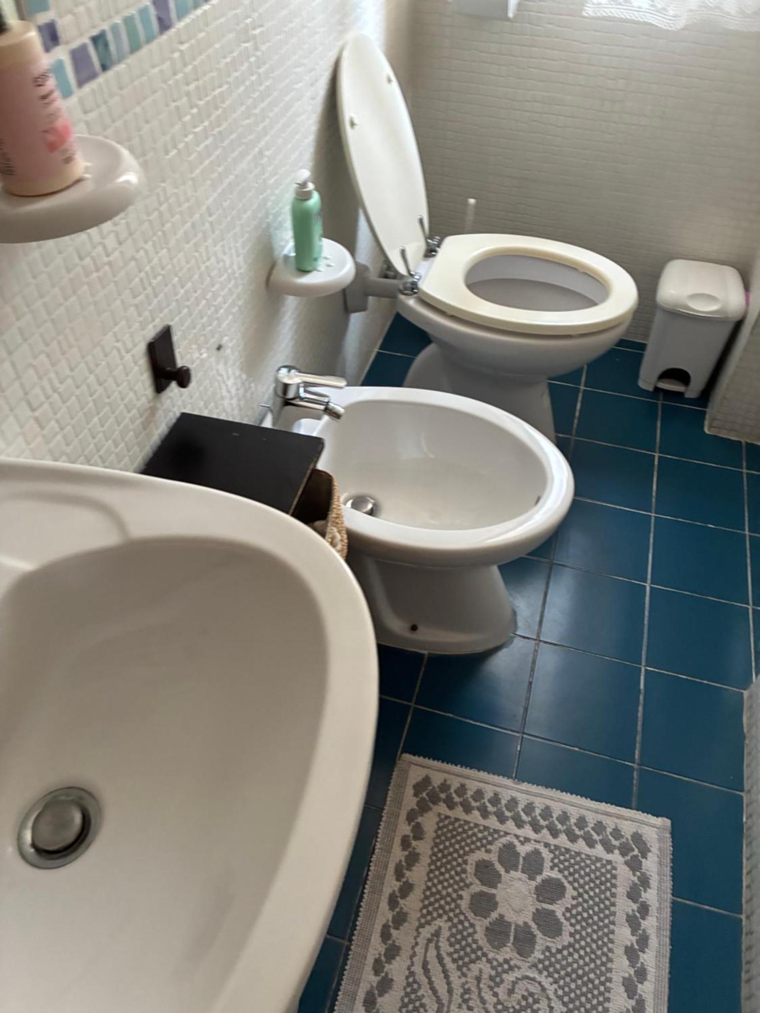 Single Room Private External Bathroom