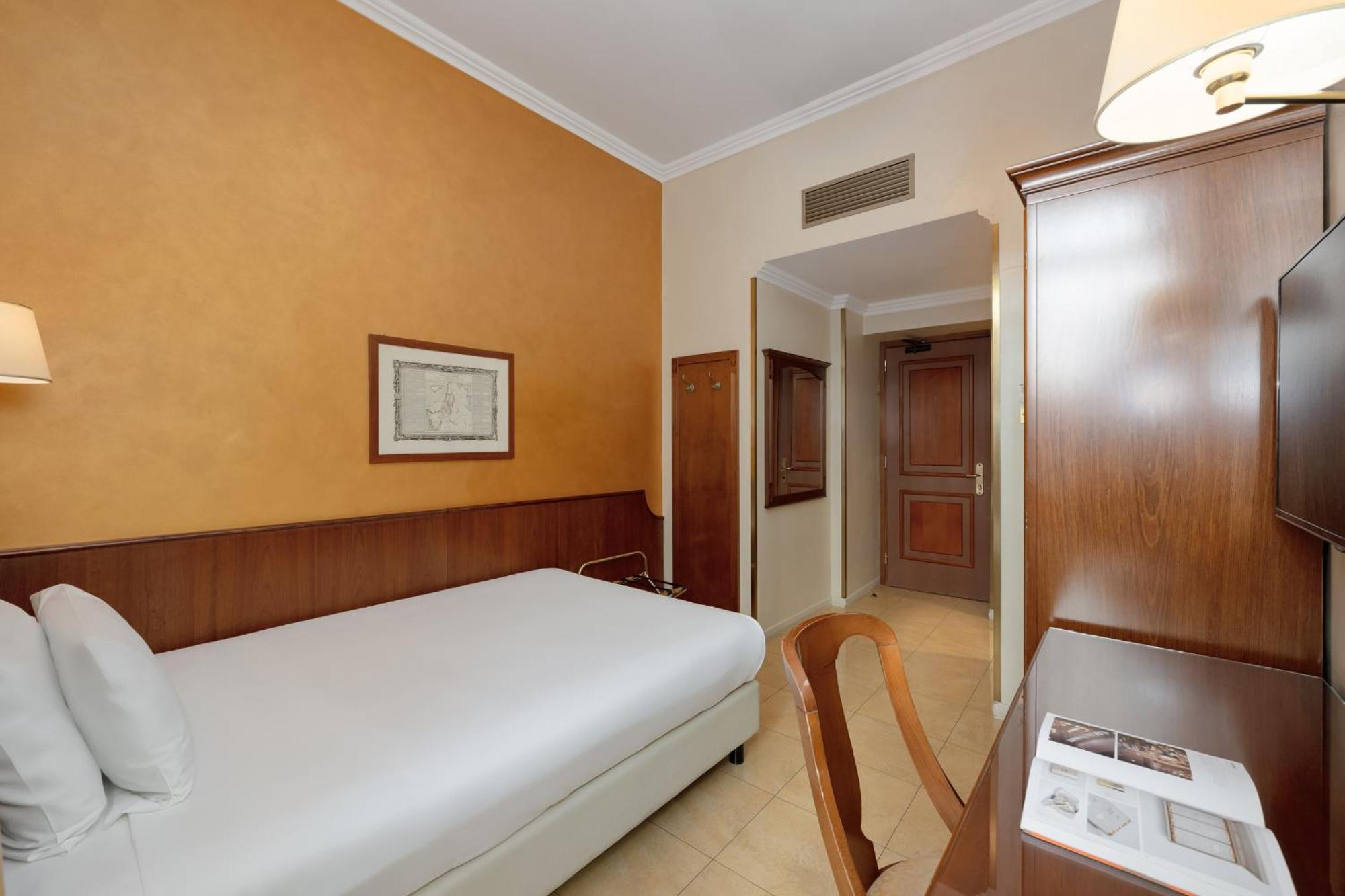 Classic Single Room