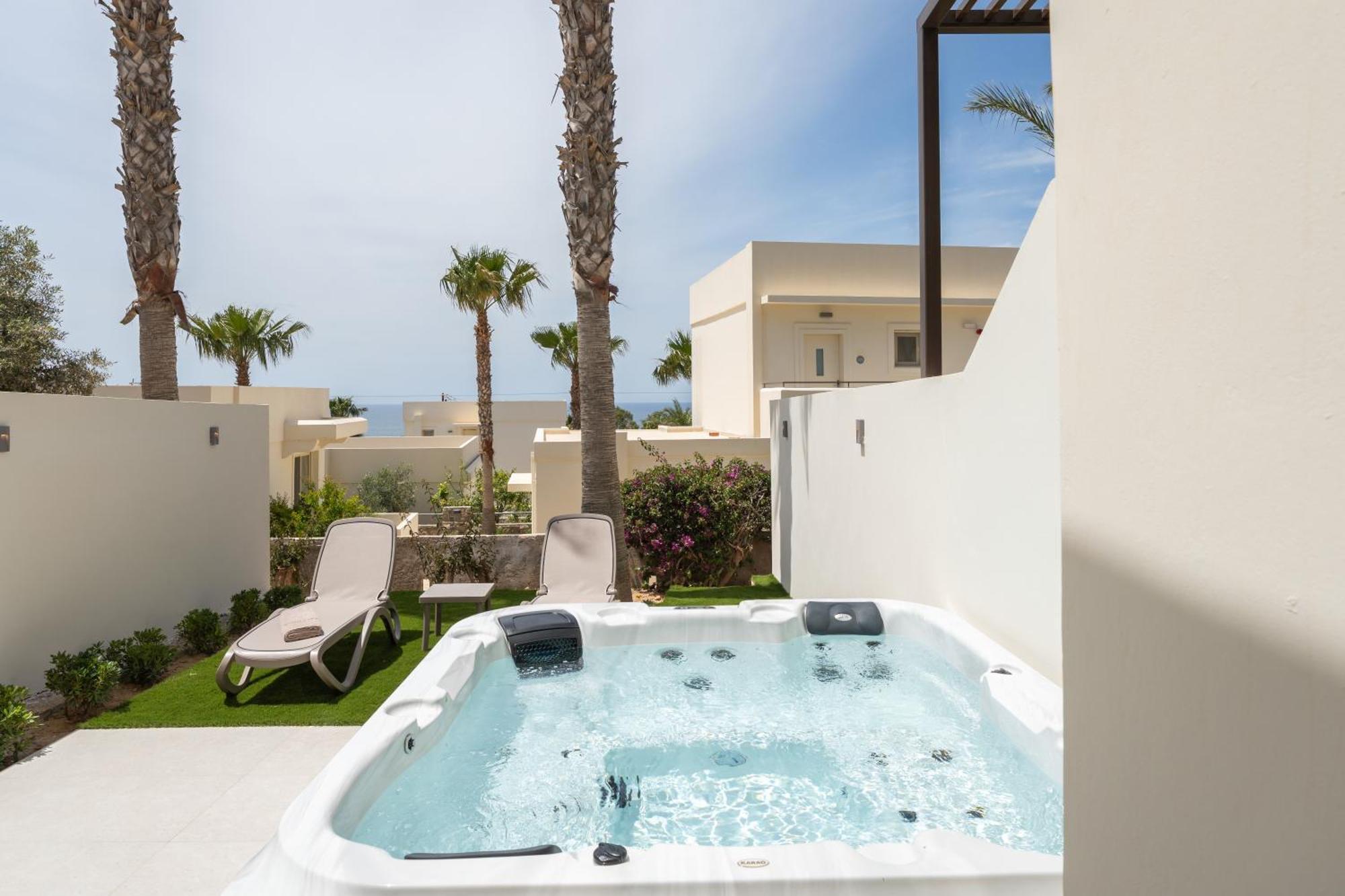 Deluxe Double or Twin Room Spa Bath