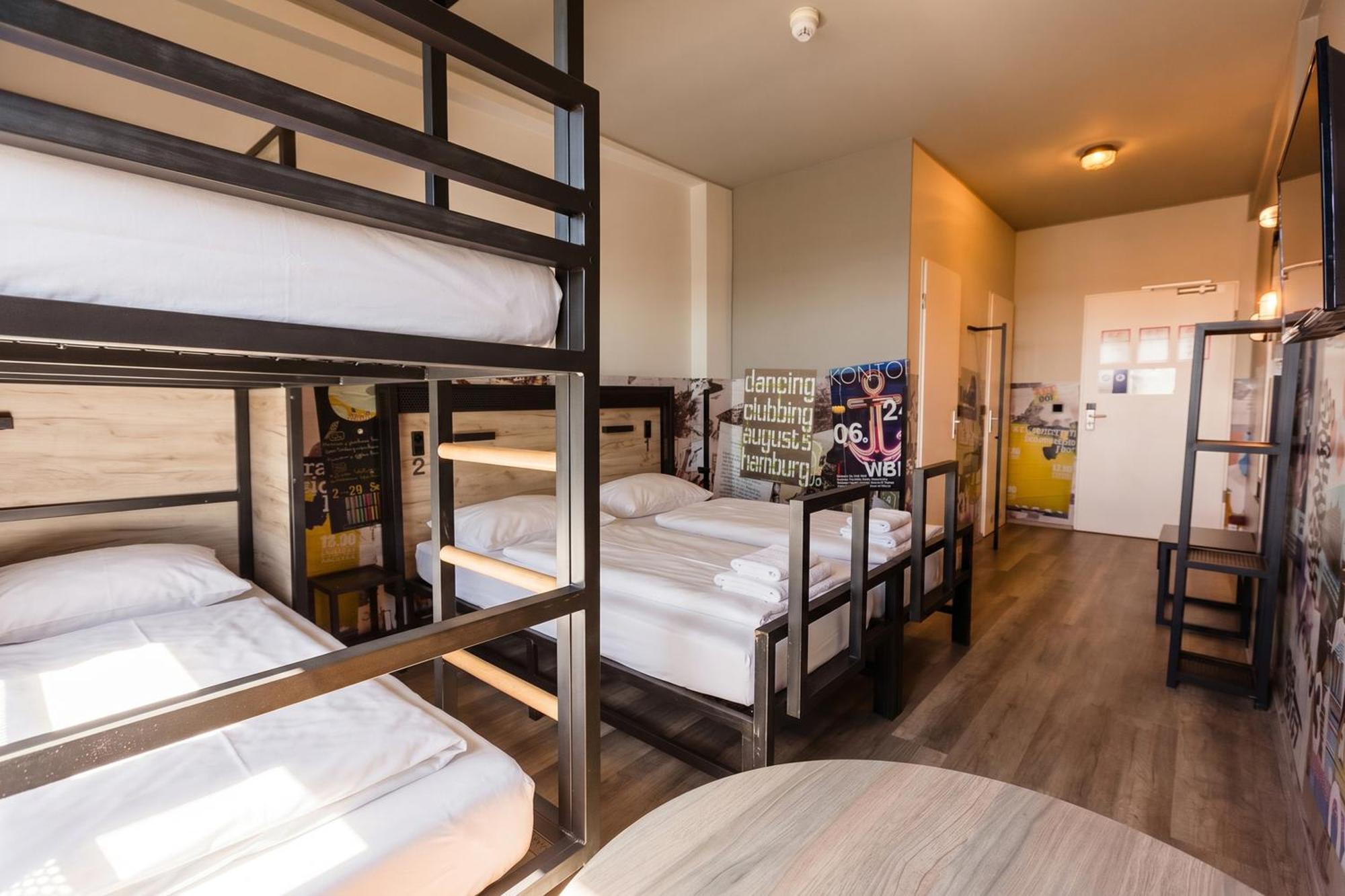 Bed 4-Bed Dormitory Room