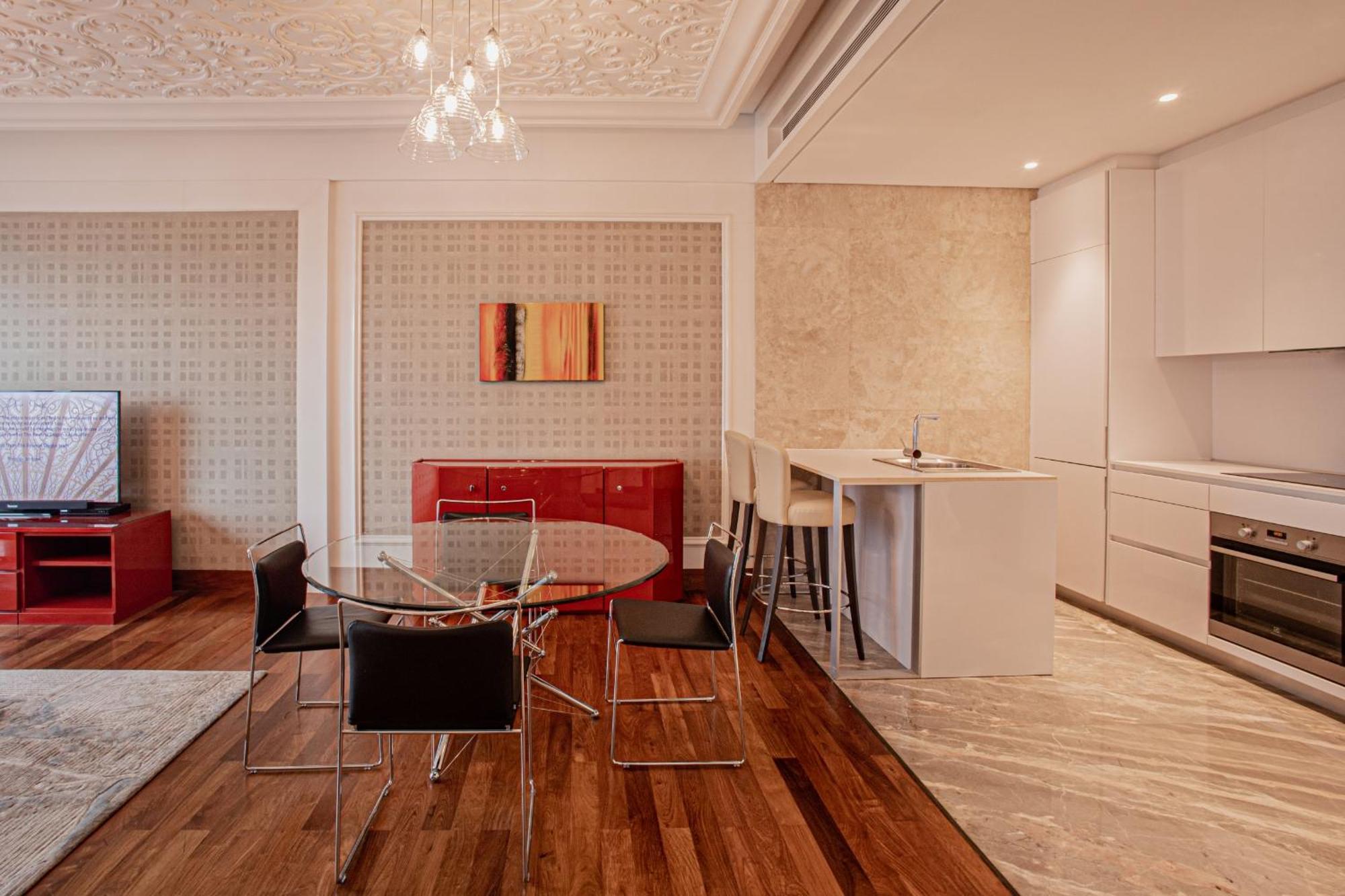 One-Bedroom Premier Modern or Classic Style