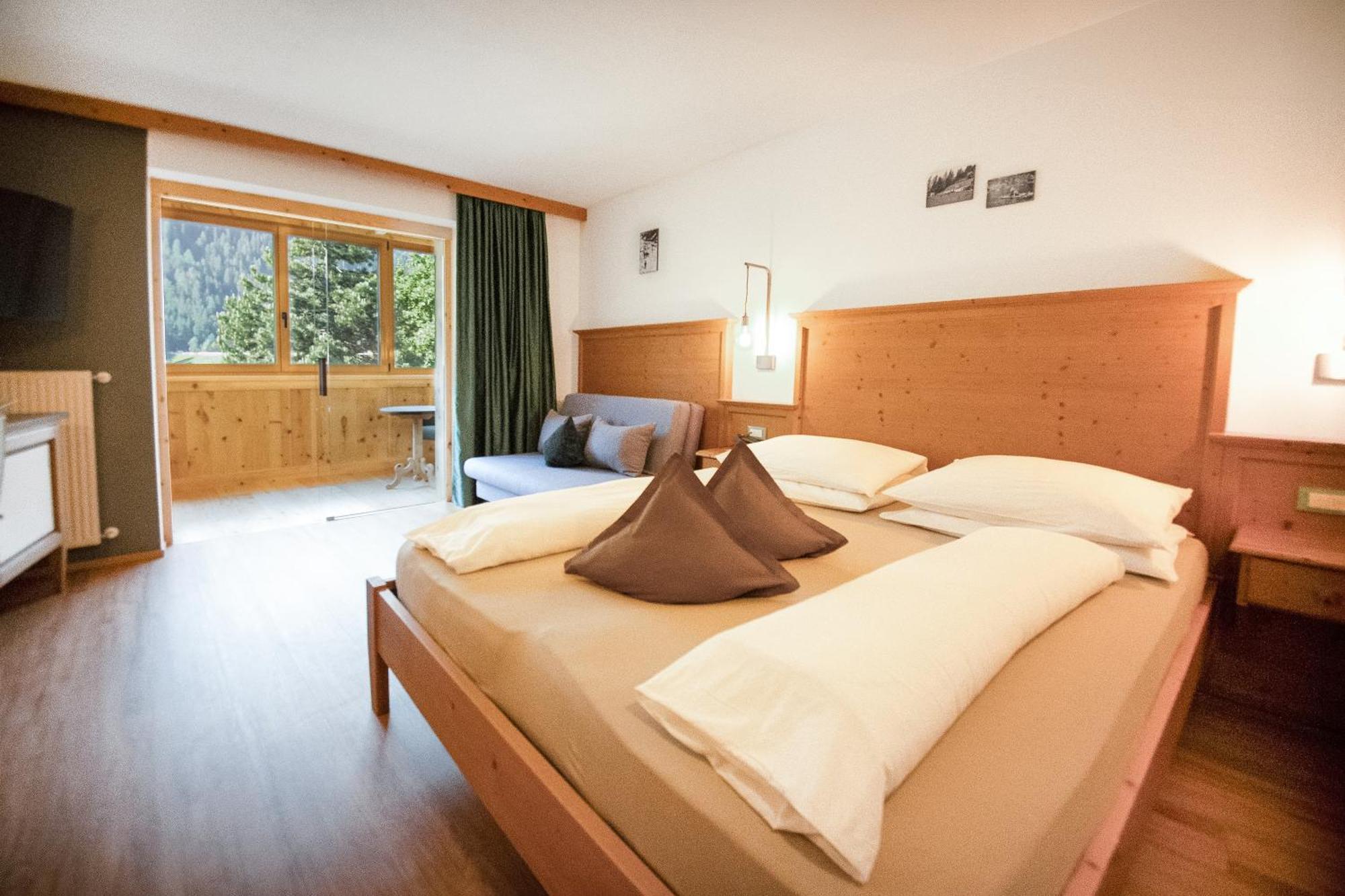 Large Single Room