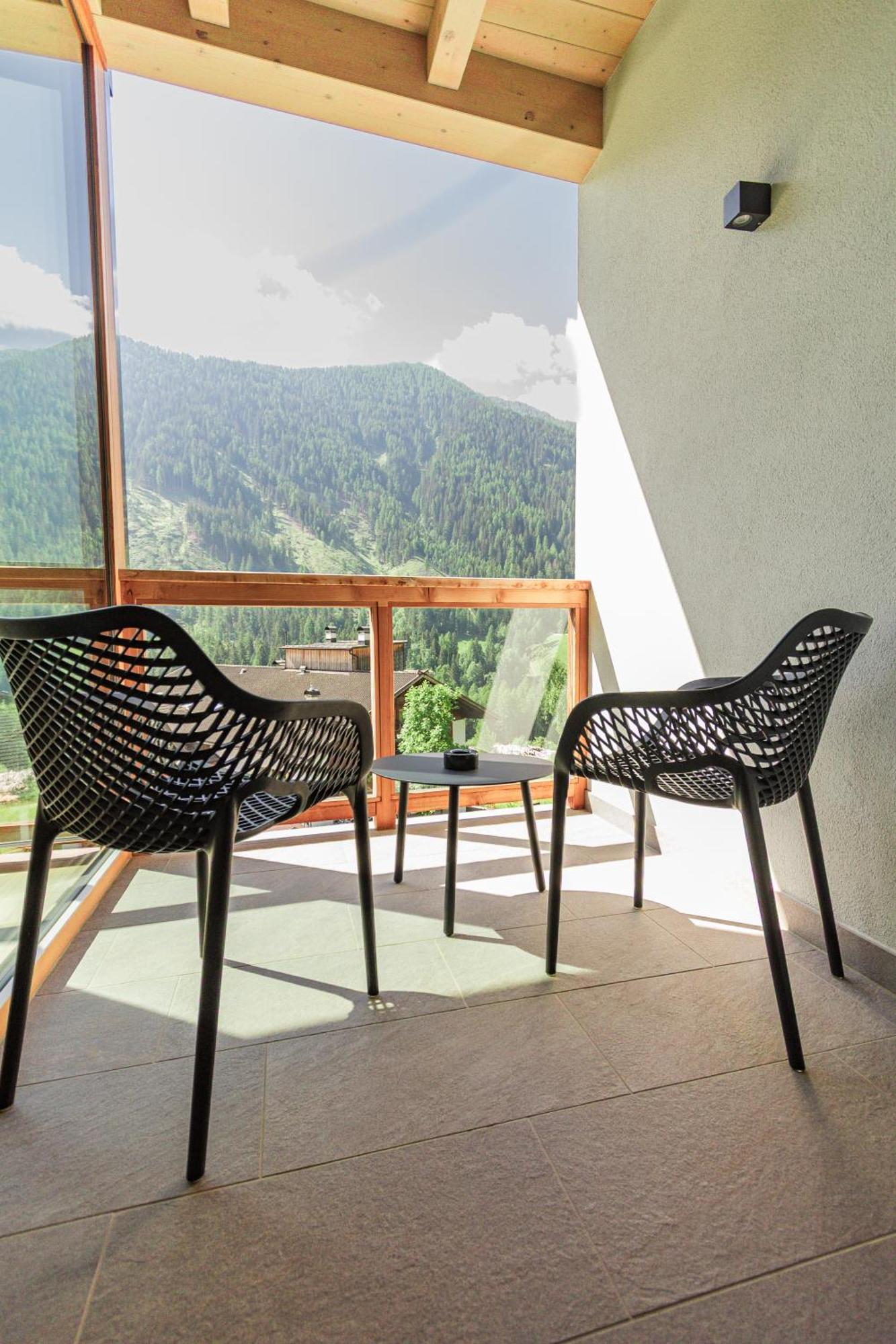 Deluxe Double or Twin Room Balcony
