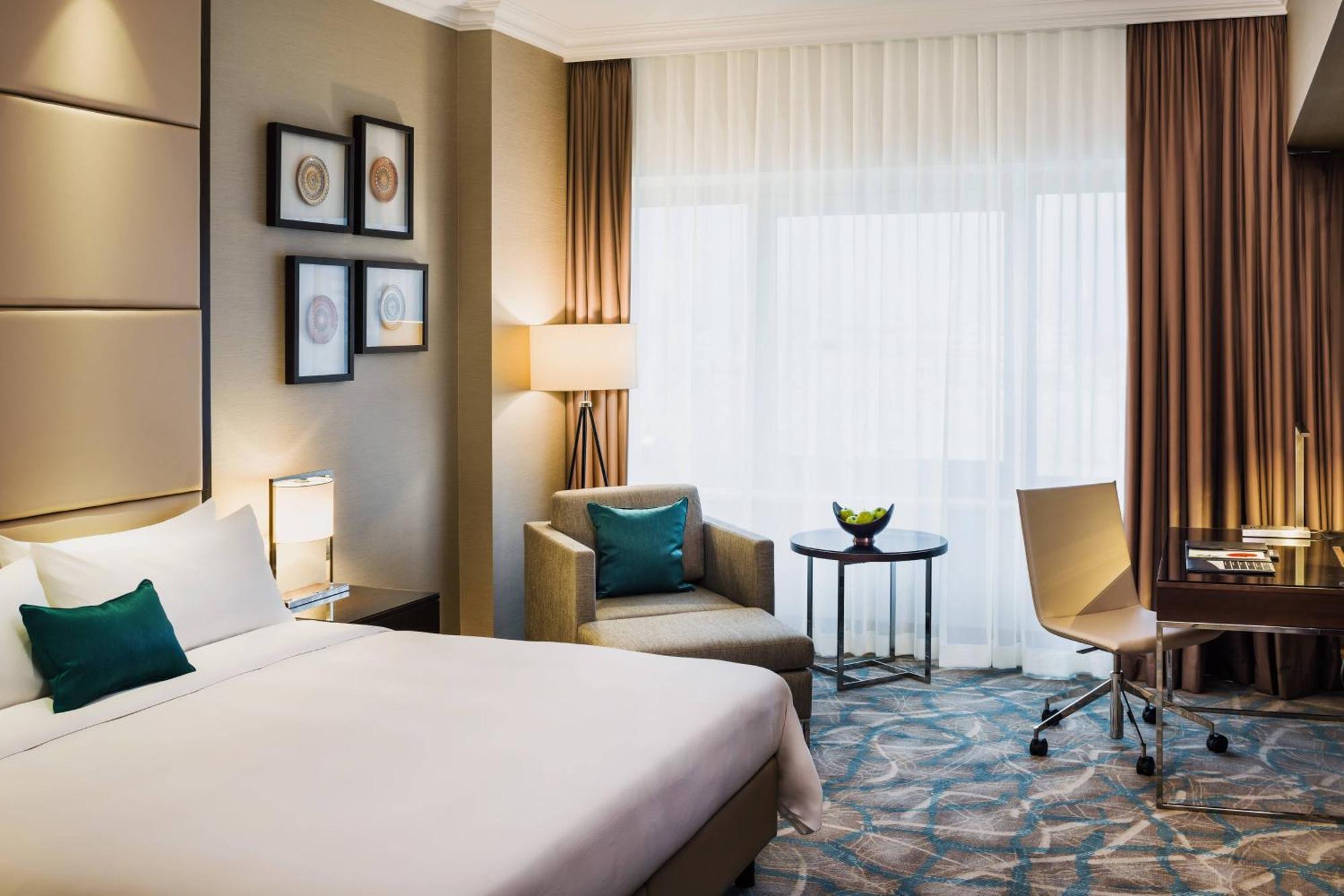 Executive Room with Access and Breakfast Executive Lounge