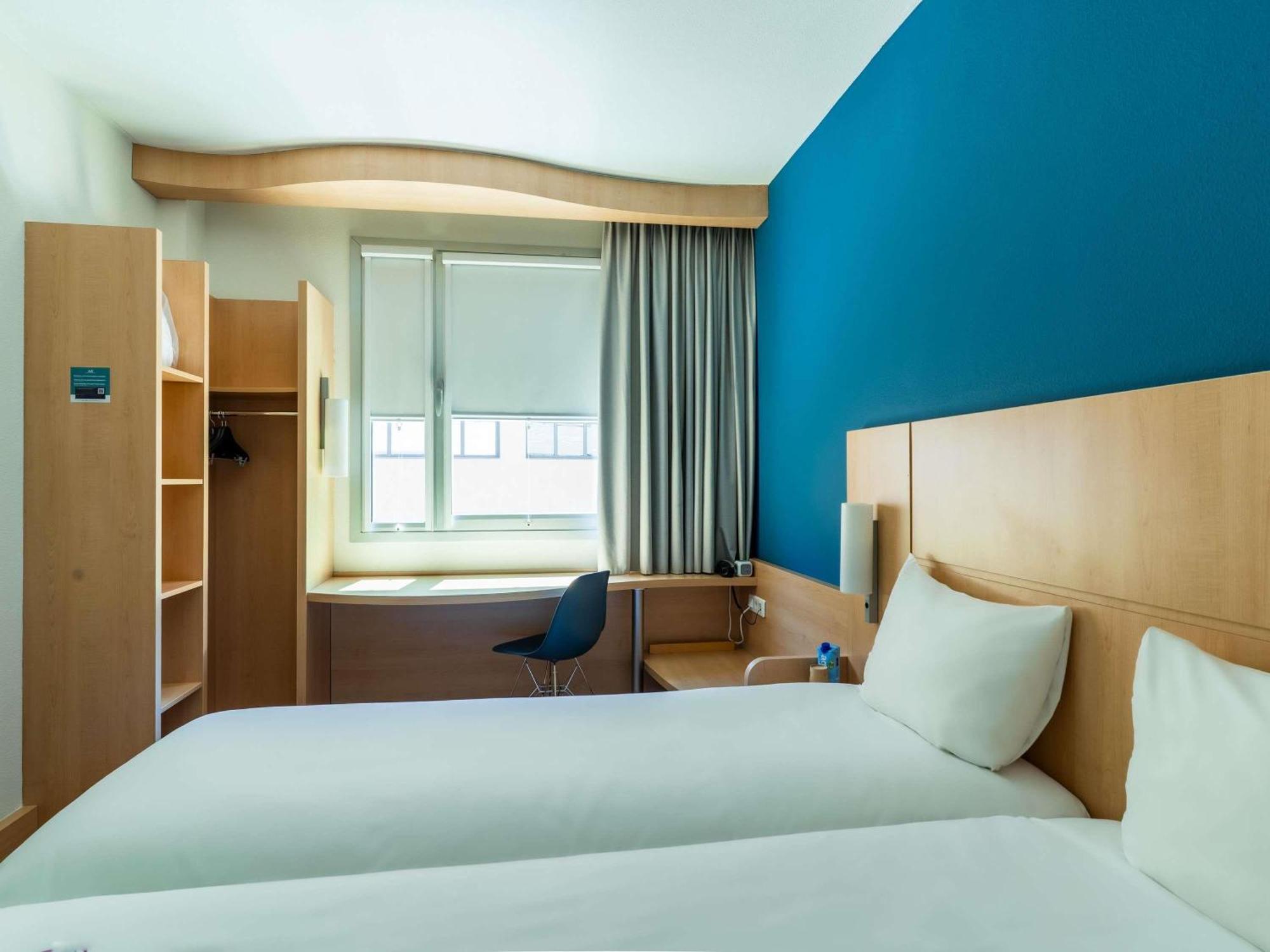 Standard Room Two Single Beds