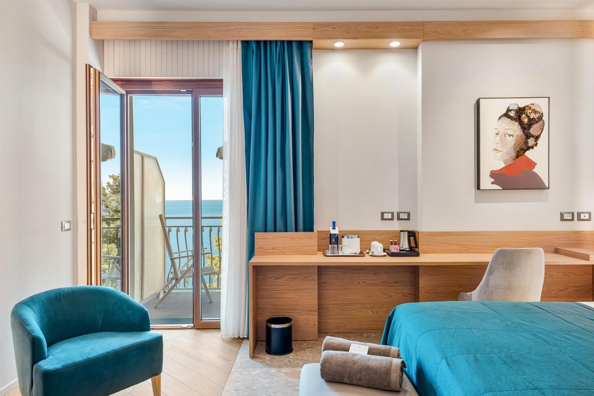 Junior Suite Balcony Sea View
