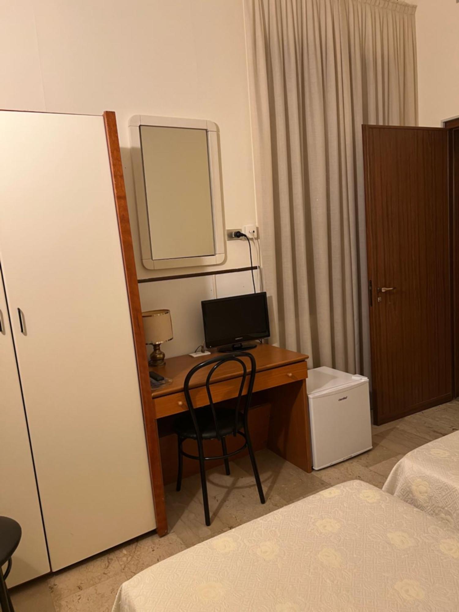 Economy Twin Room