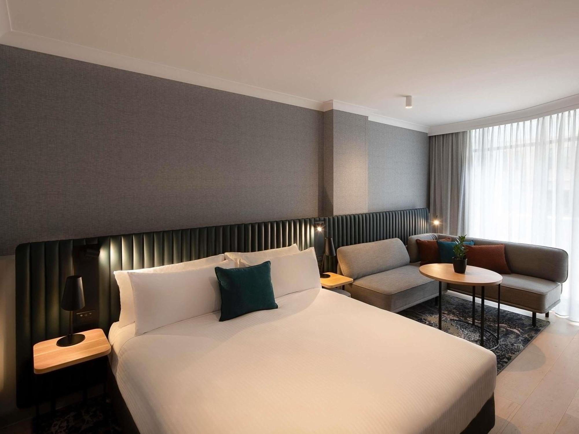 Superior King Room Balcony