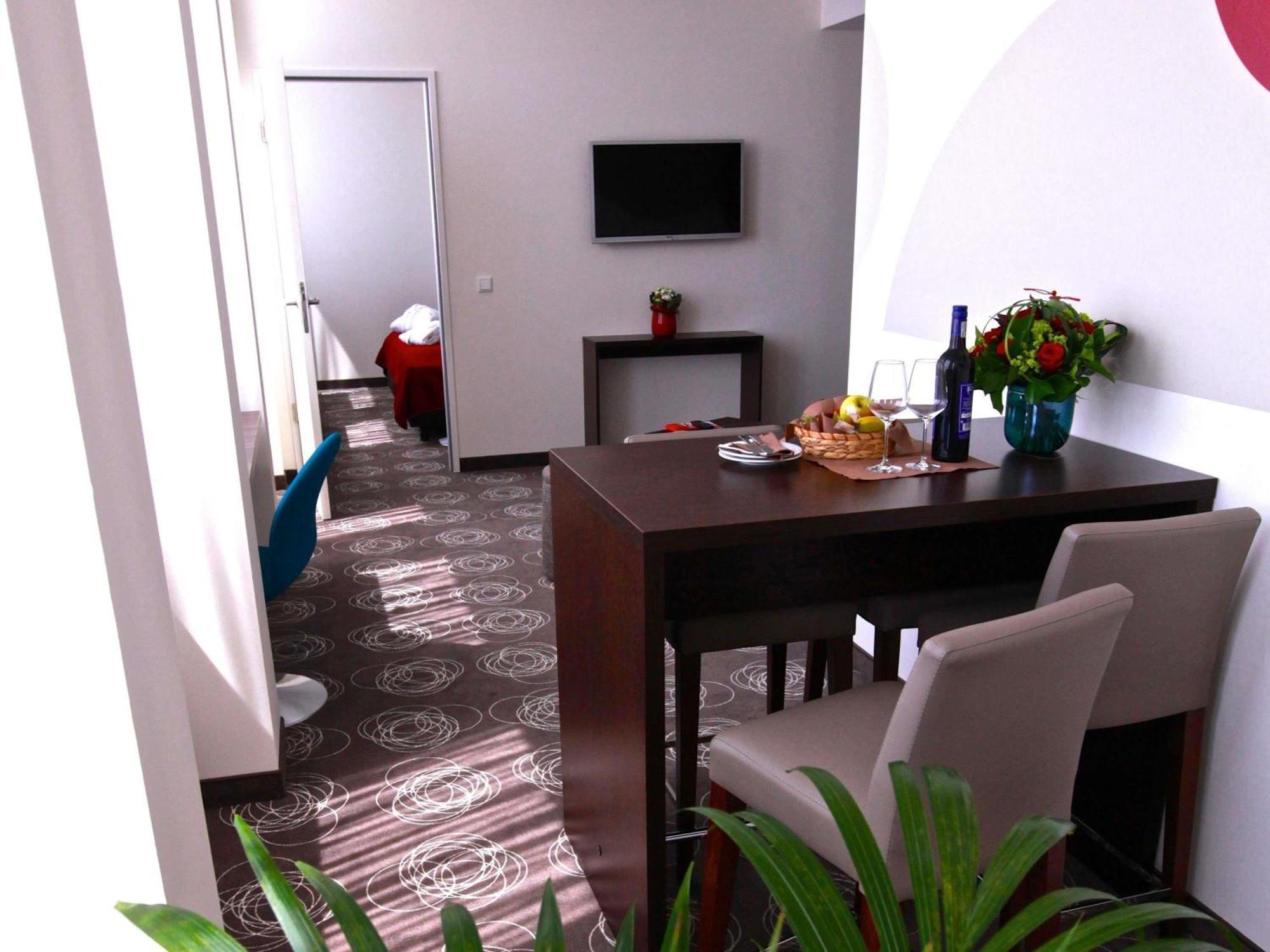 Premium Standard Apartment One Double Bed Sofa Bed