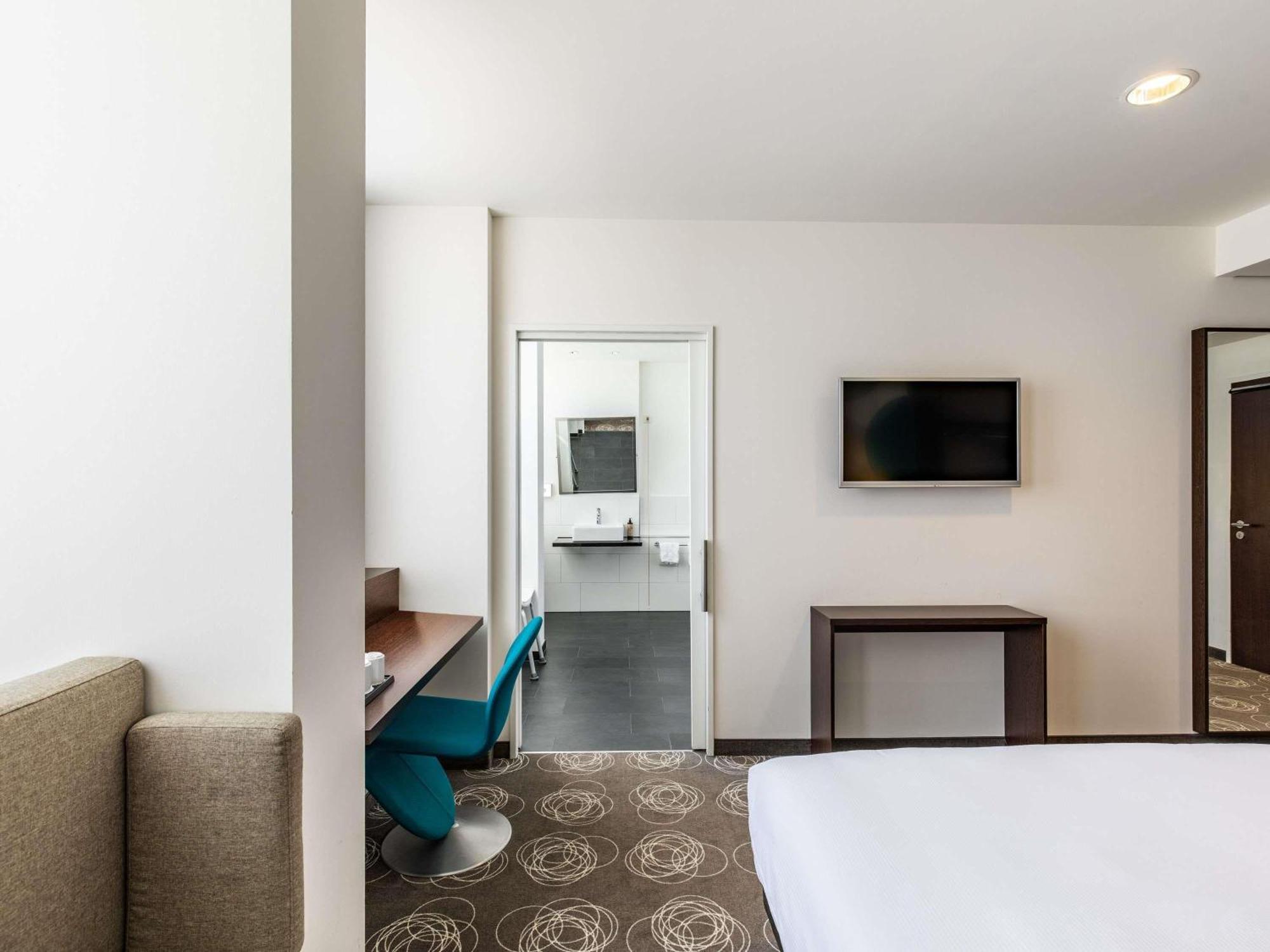 Accessible King Room