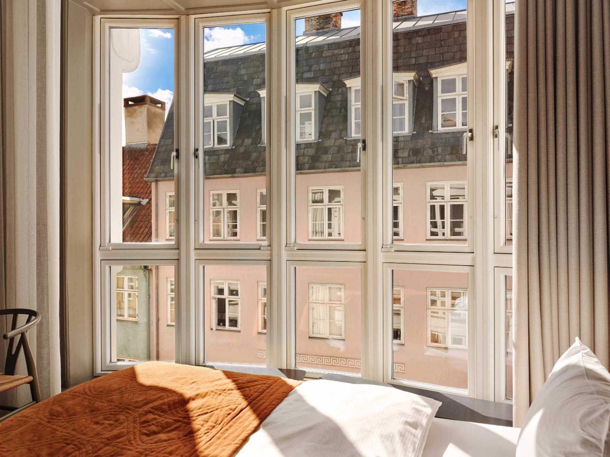 Deluxe Double Room Panoramic Window