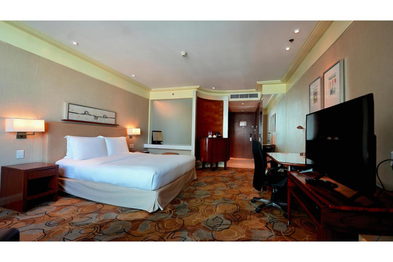 Superior King Room