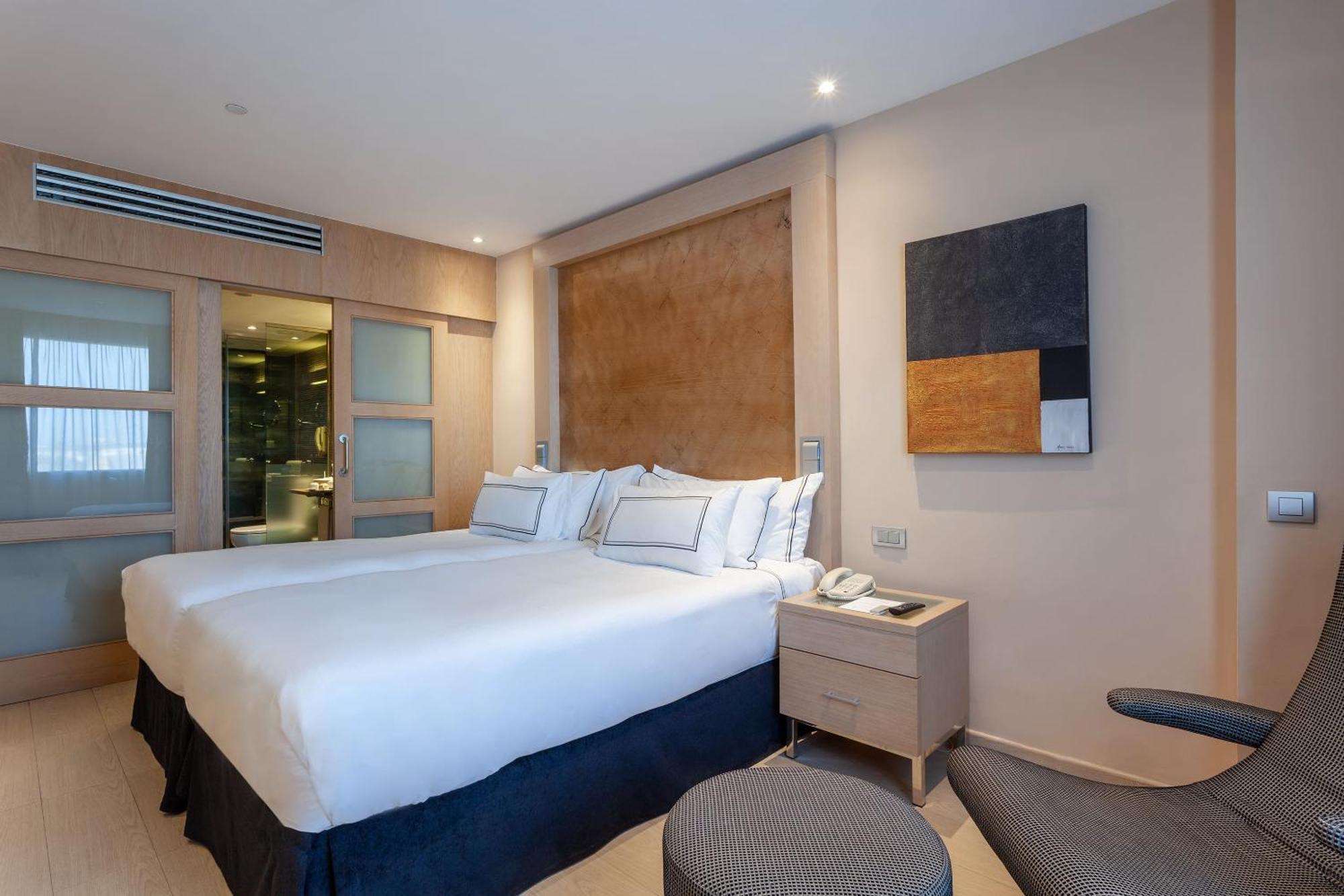 Melia Twin Room