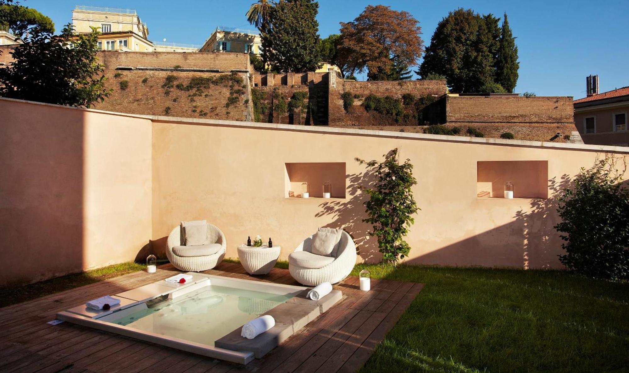 Garden Studio Apartment Whirlpool & Spa Access