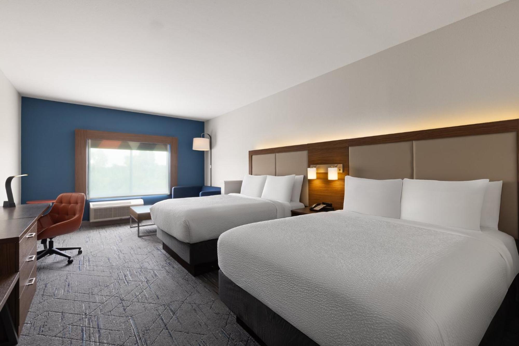 Suite Two Beds Non-Smoking