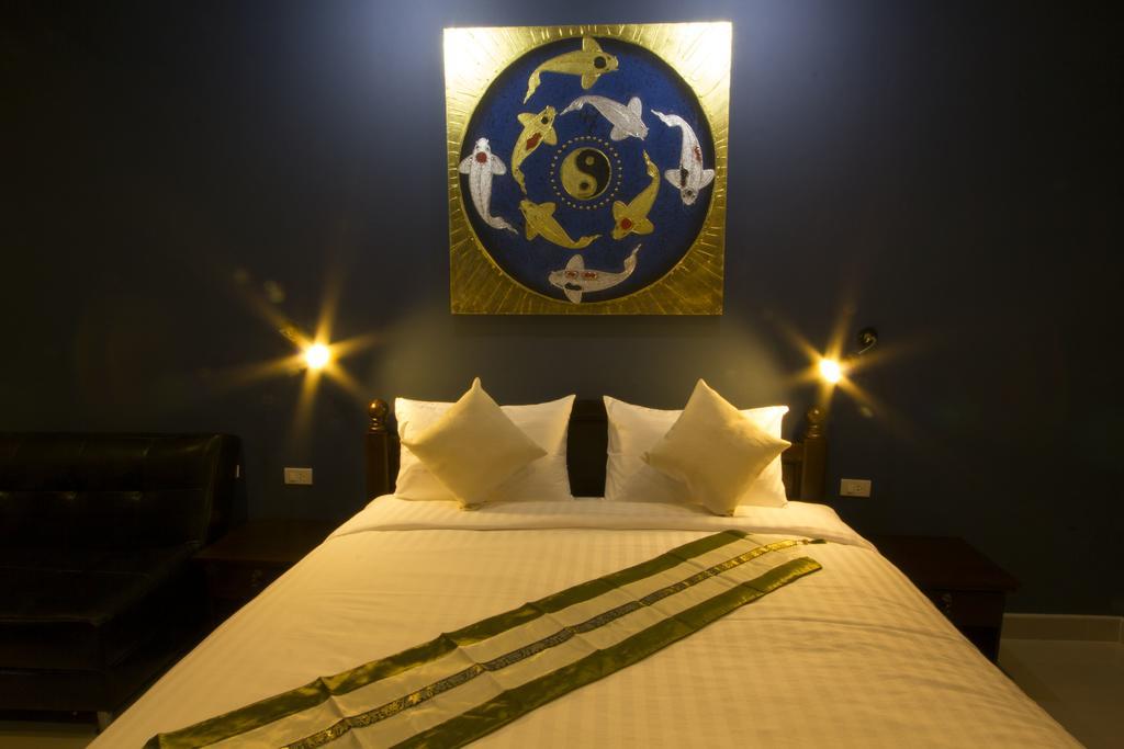 Deluxe King Room