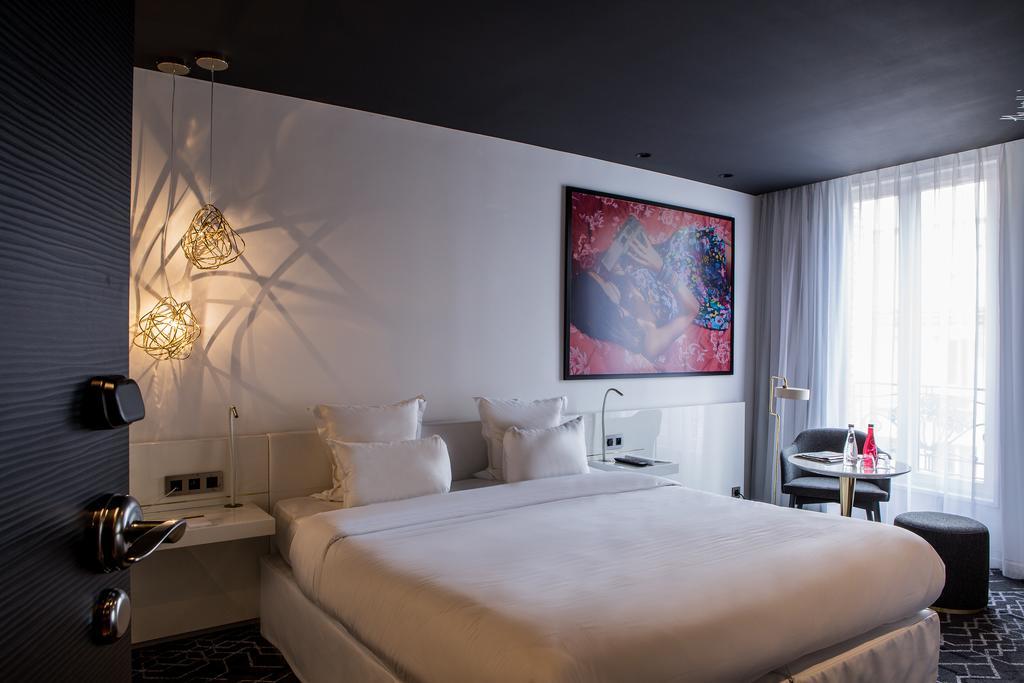 Privilege Room,1208724733:JPEG