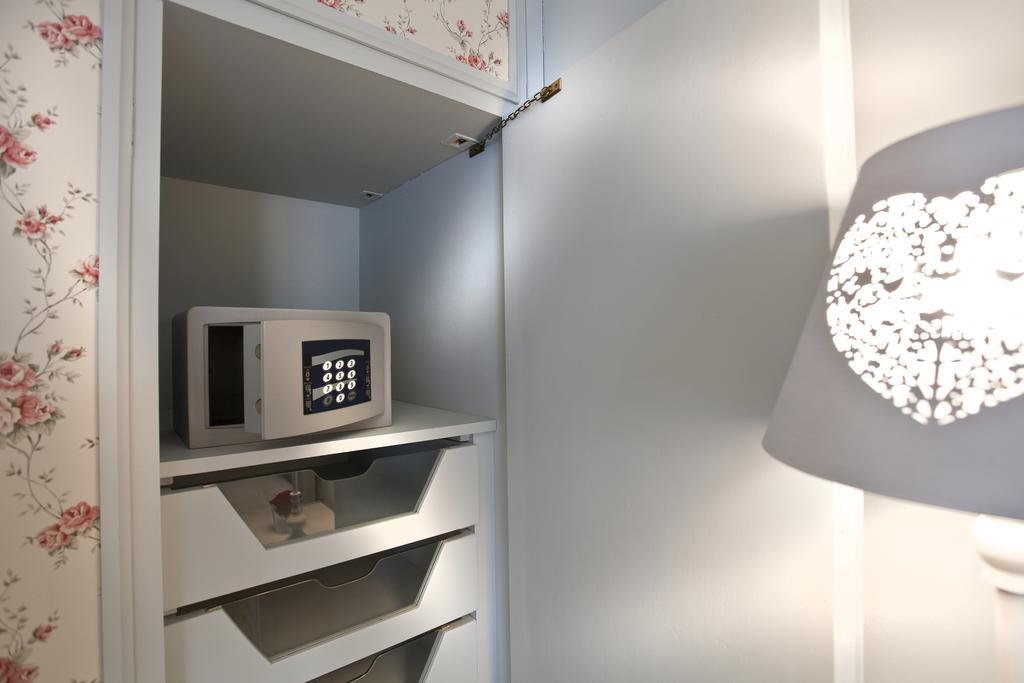 Double Room Private External Bathroom