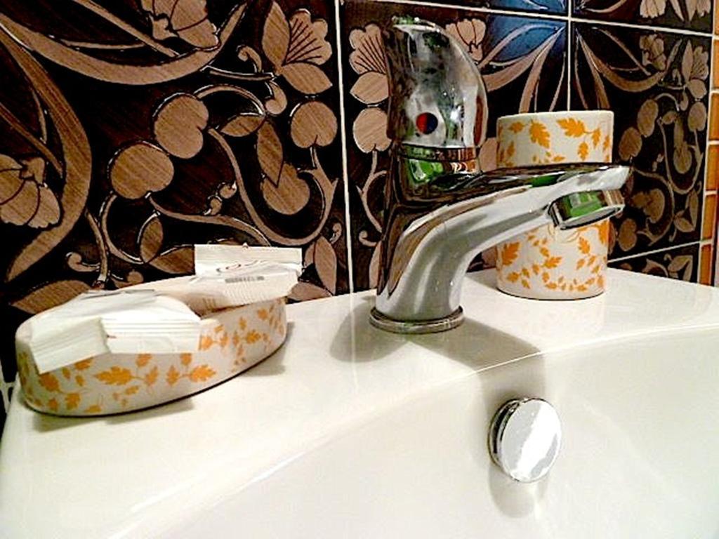 Double Room Private Bathroom