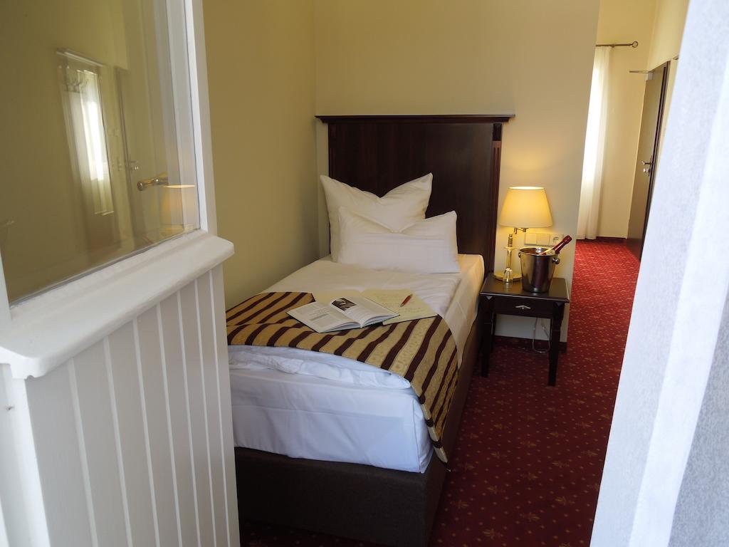 Comfort Single Room,236000645:JPEG