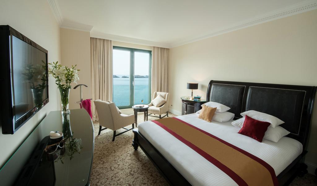 Deluxe Suite mit Kingsize-Bett, Meerblick und Balkon