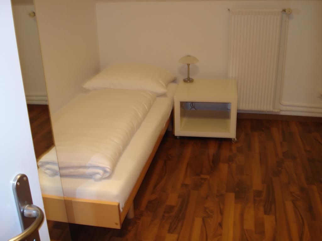 Single Room Internal Private Bathroom