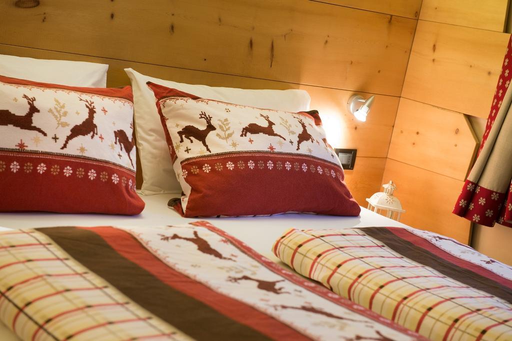Superior Double Room Balcony Mountain View