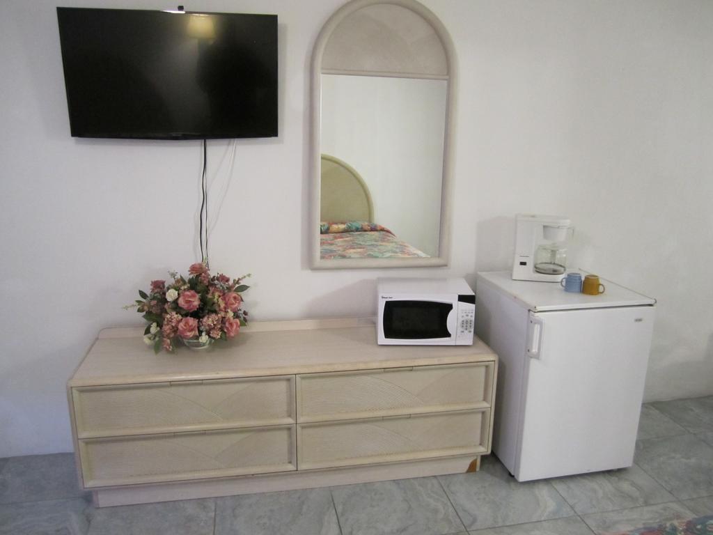 Standard Queen Room with Two Queen Beds Side Ocean View,321187601:JPEG