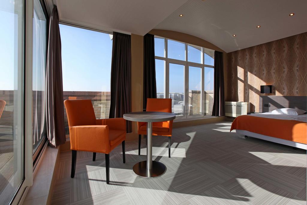 Penthouse Suite,679043865:JPEG