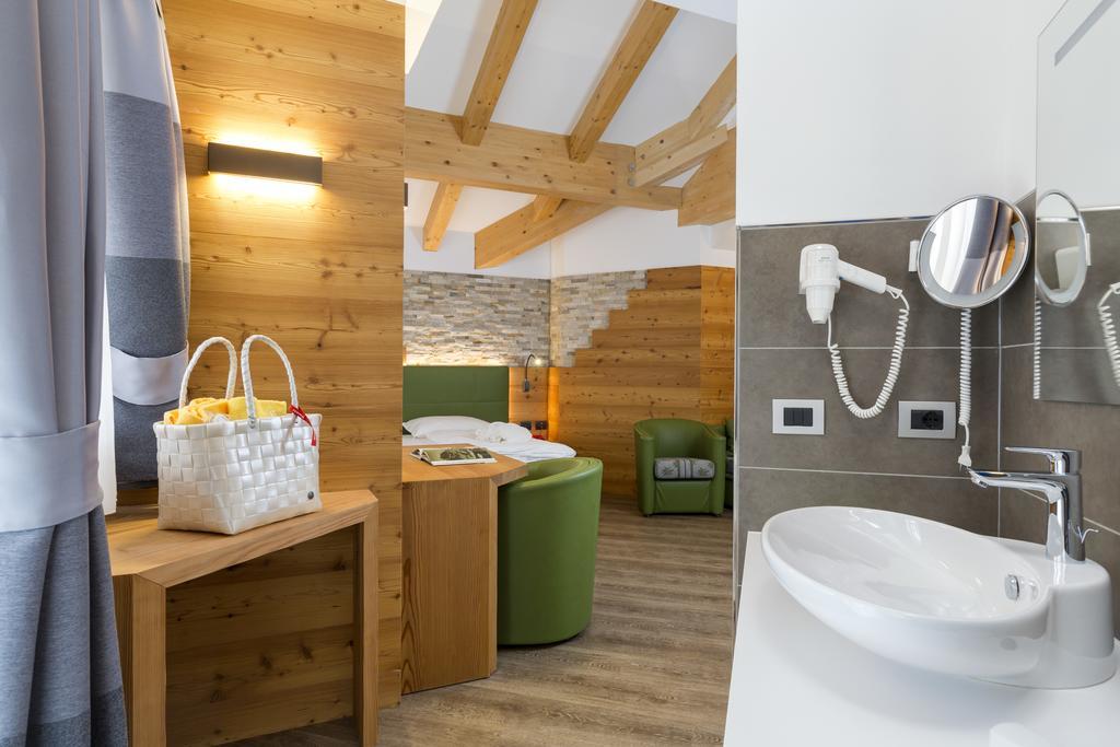 Executive Double or Twin Room with Balcony