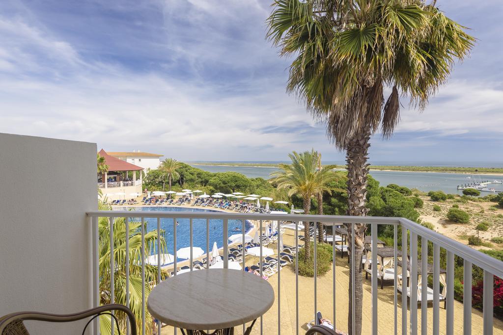 Suite Junior con vistas al mar (2 adultos)