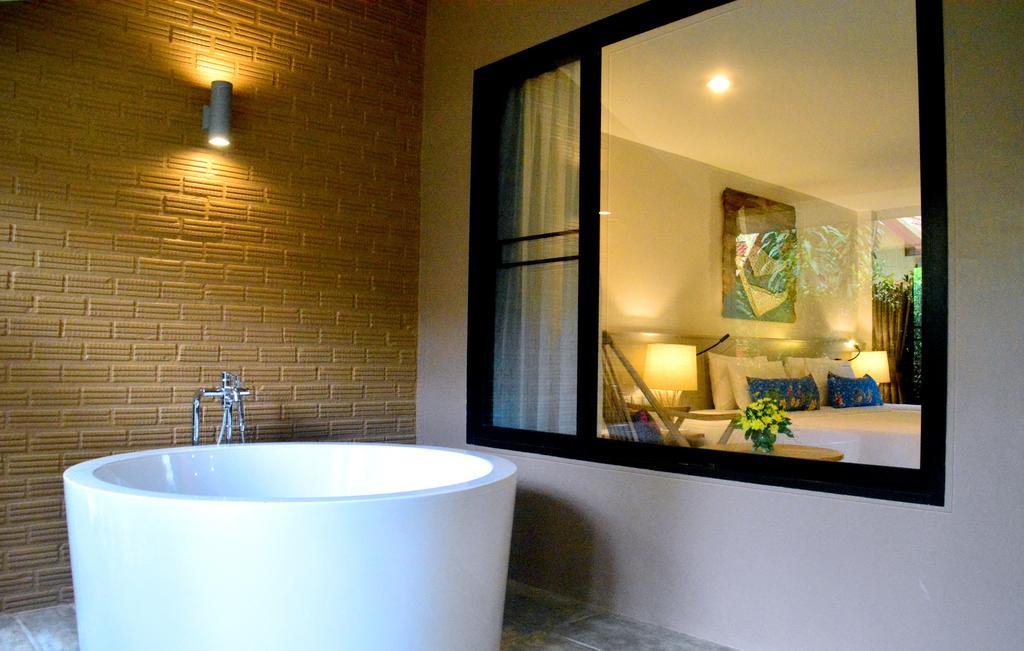 Grande Chambre Double ou Lits Jumeaux de Luxe avec Baignoire