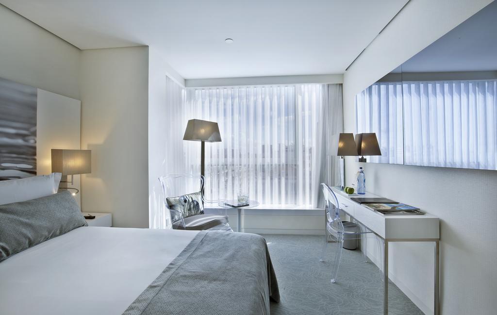 Deluxe Doppel-/Zweibettzimmer mit Stadtblick