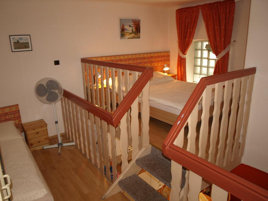 Appartamento Monolocale con Vista Cortile Interno