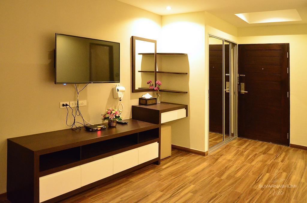 Executive Double or Twin Room Pool View