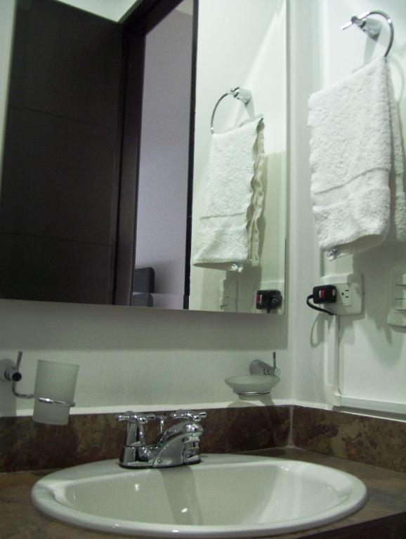 Triple Room,573667047:JPEG