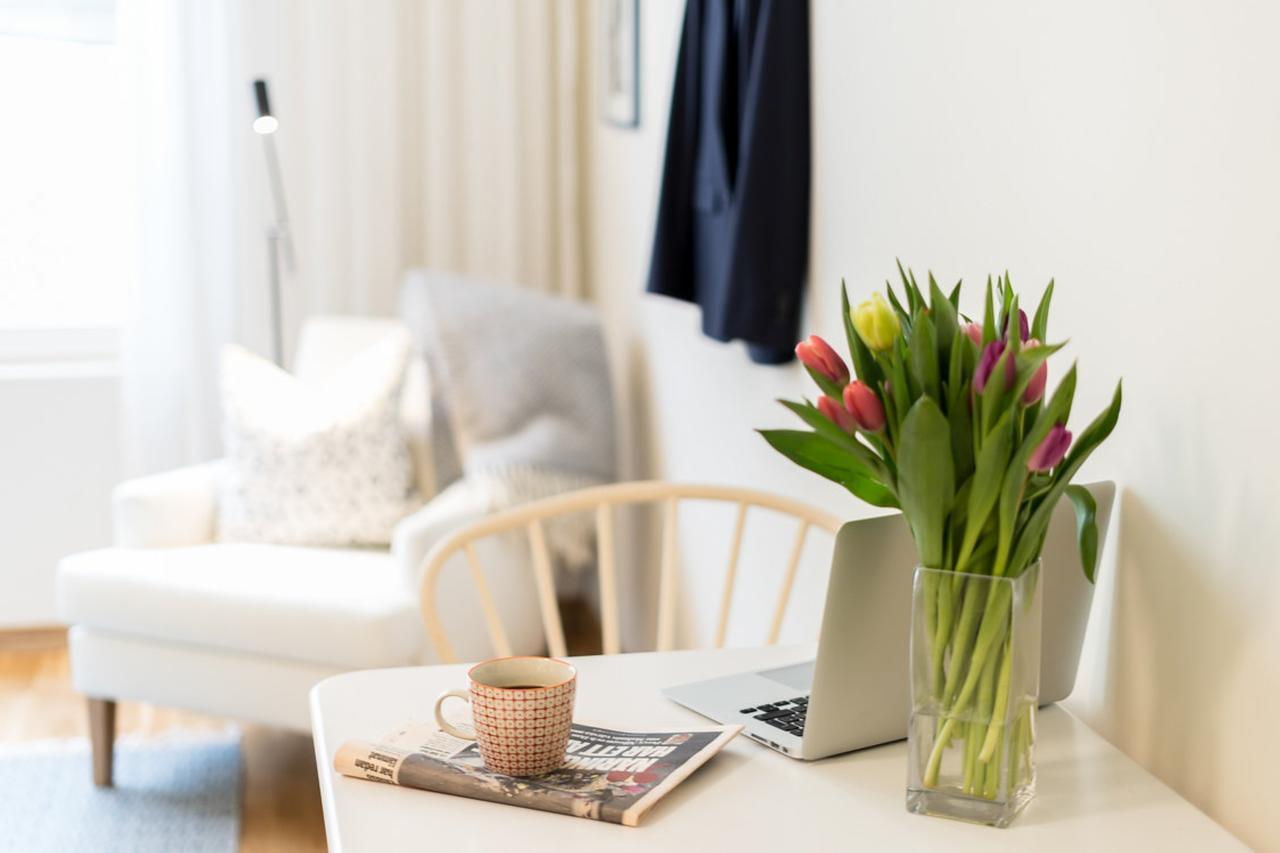 Apartment with Terrace,823977311:JPEG