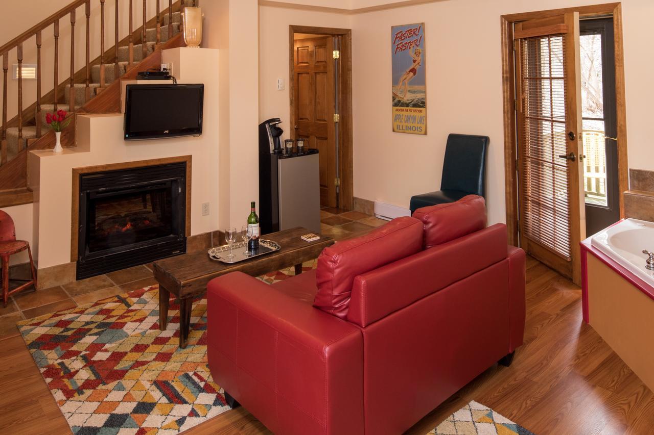 Annie's Galena Cottage Suite