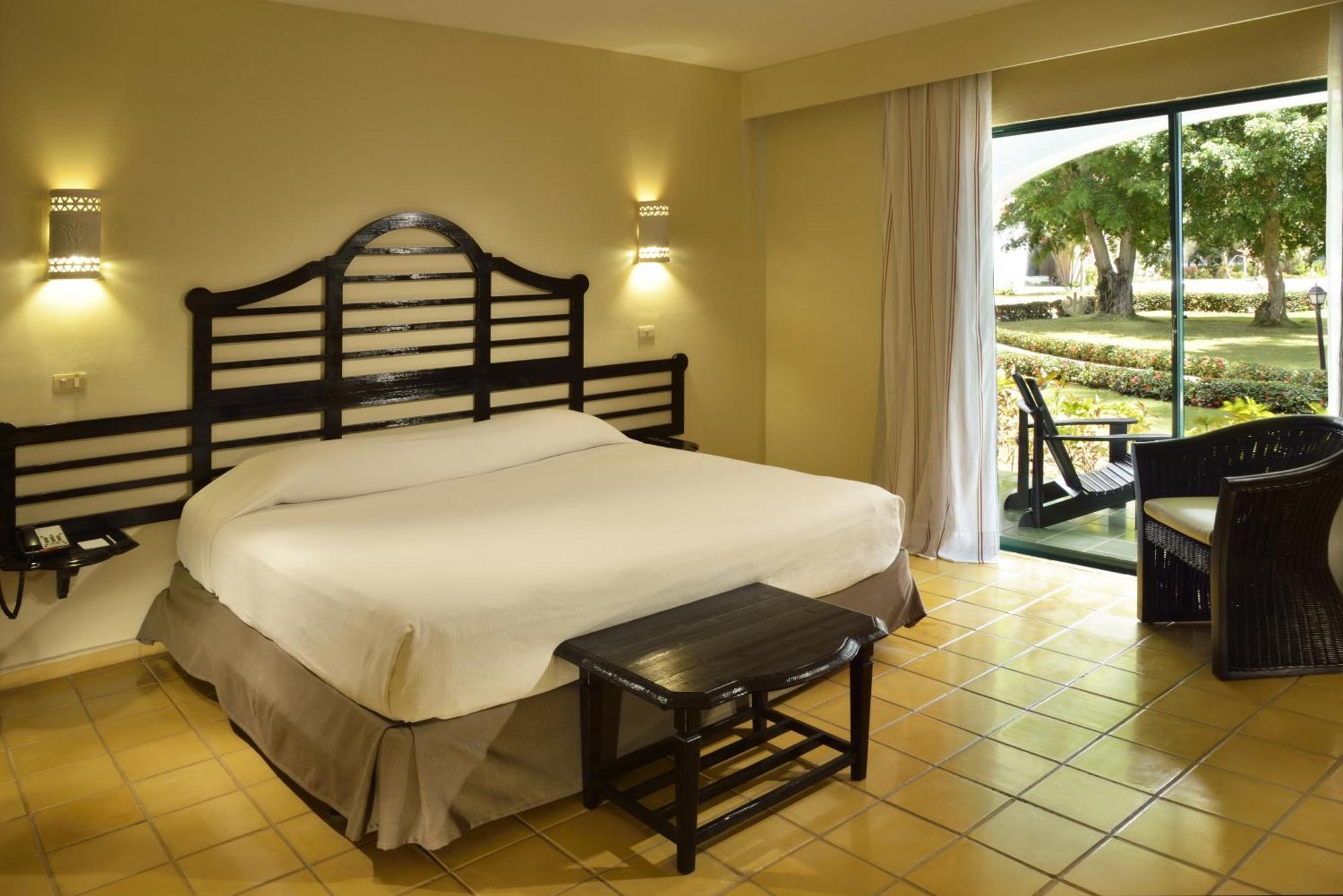 Garden View Room