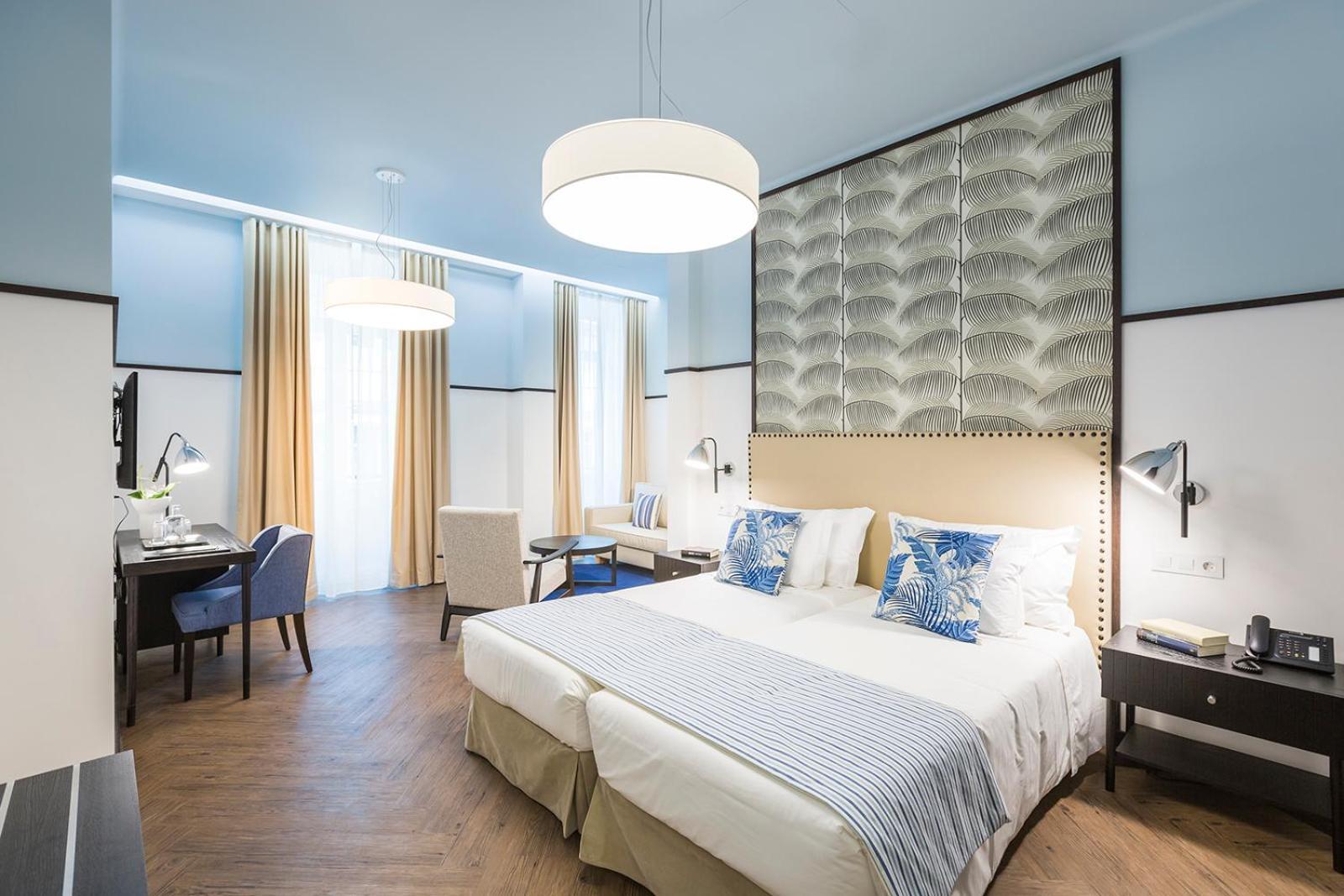 Suite Junior con balcón (2 adultos)