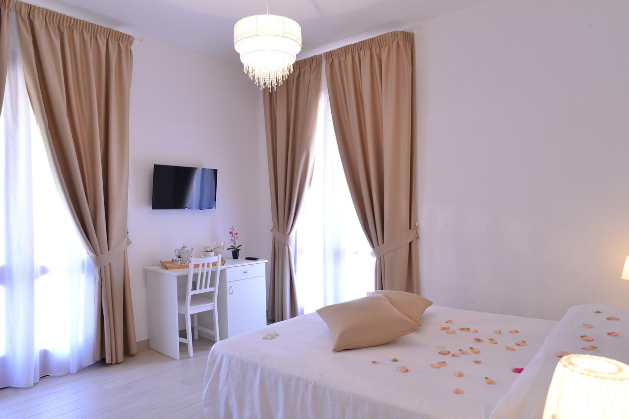 Deluxe Double or Twin Room Garden View