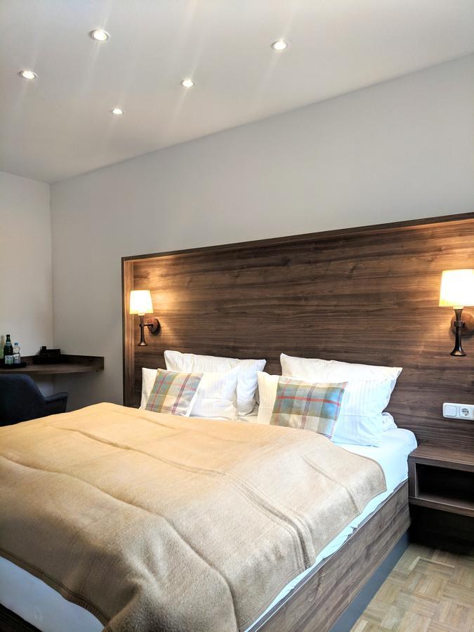 Superior Single Room,631994835:JPEG