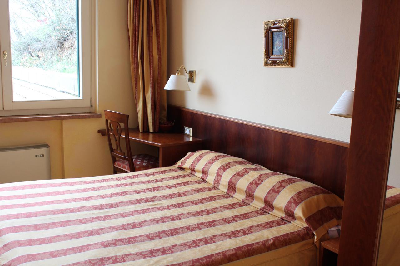 Economy Double Room,632745021:JPEG
