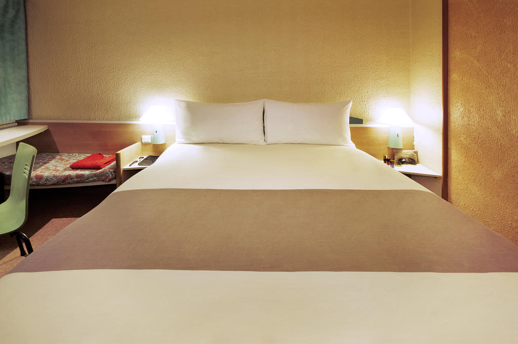 Standard Room with 1 Double and 1 Child Bed,65974852:JPEG