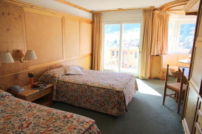 Premier Twin Room,64821676:JPEG
