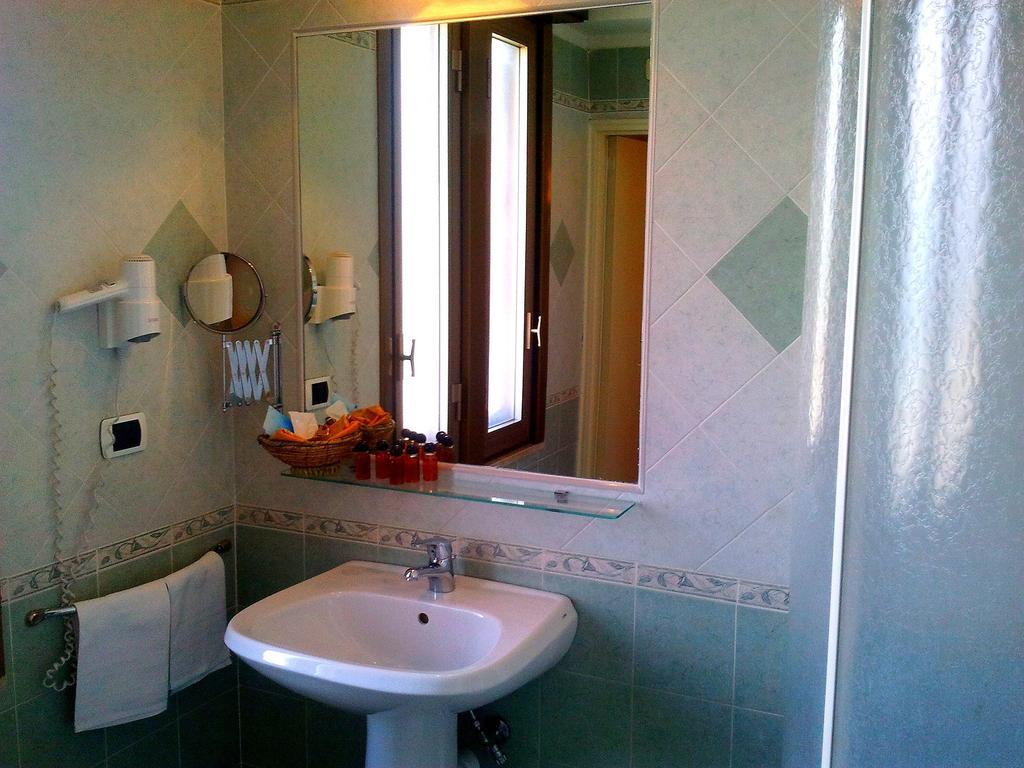 Twin Room Sea View,67112485:JPEG