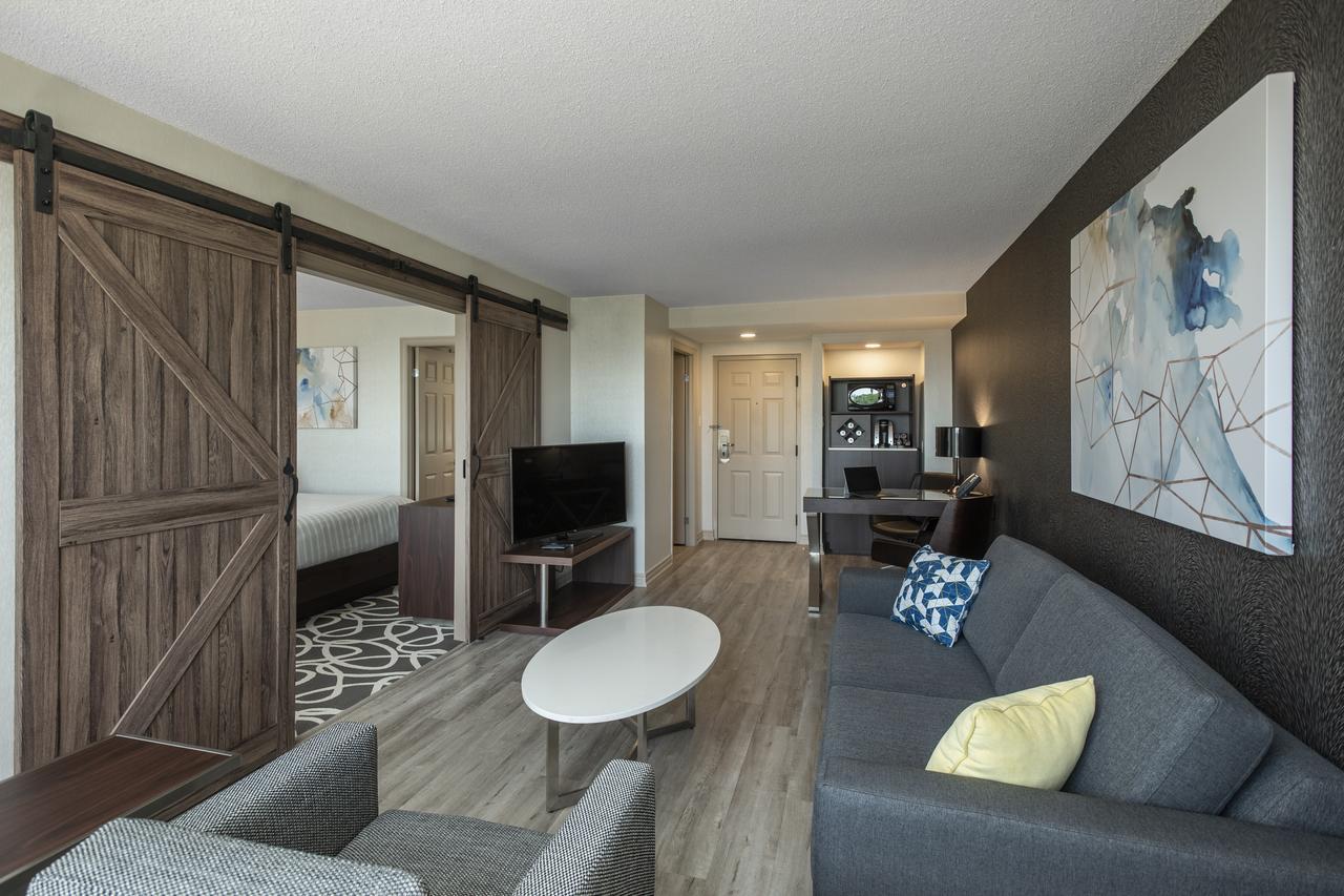 Lifestyle Suite with Two Queen Beds and Sofa Bed,661833417:JPEG
