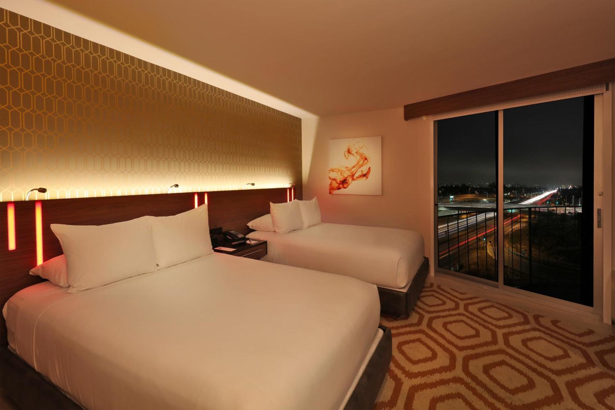 West Coast Double Room No Resort Fee