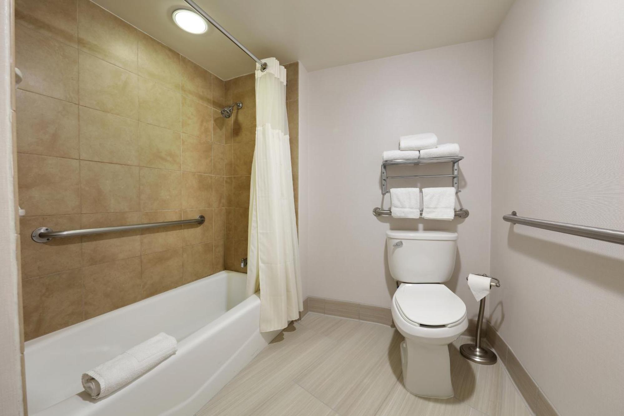 West Coast Accessible Room No Resort Fee