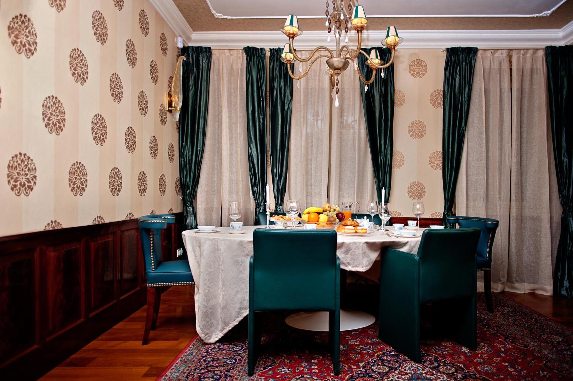 Deluxe Double Room Balcony